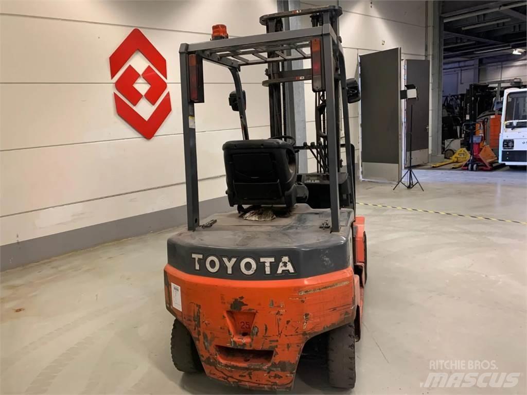 Toyota 8FBN25 Elektrische heftrucks