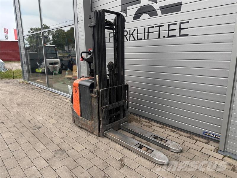 BT SPE125 Zelfrijdende stapelaars