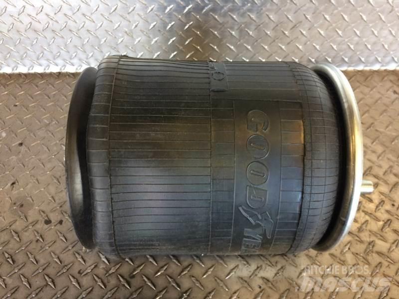Goodyear  Chassis