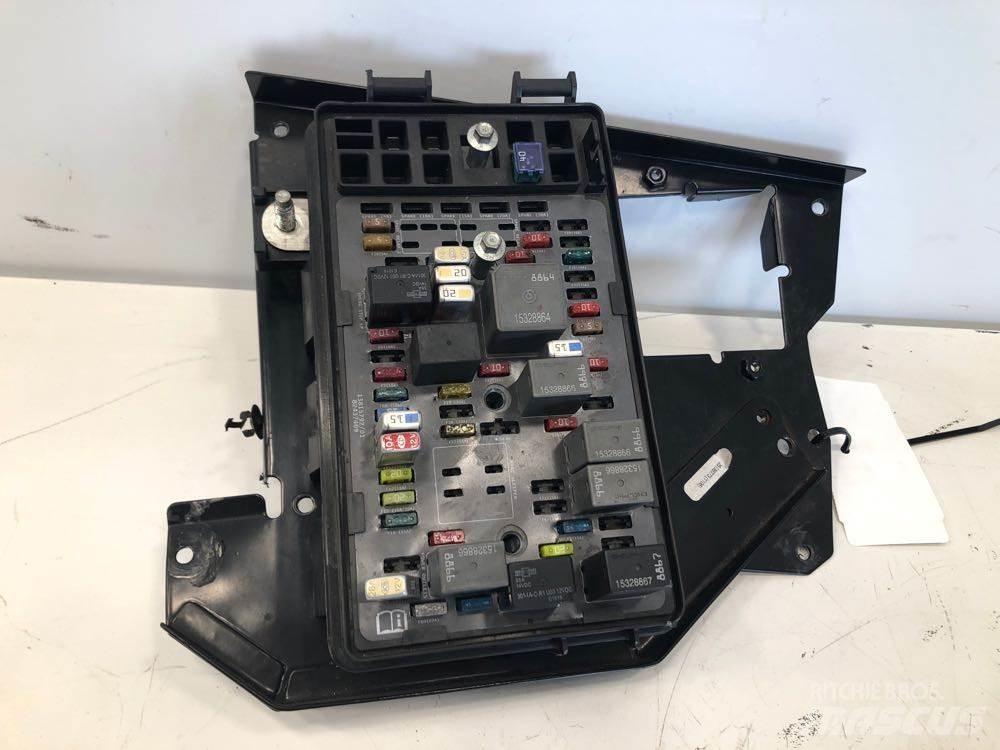 Mack CXU Elektronik