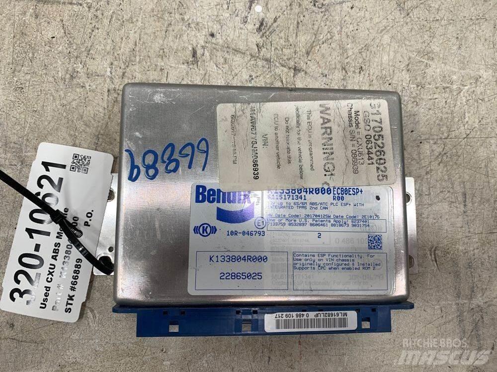 Mack CXU Elektronik