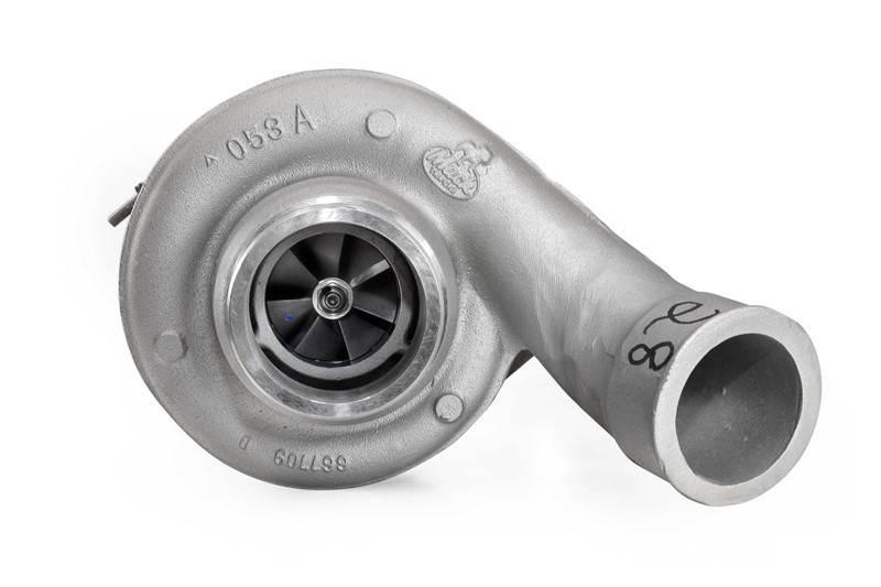 Mack EM7 Transport Sonstige