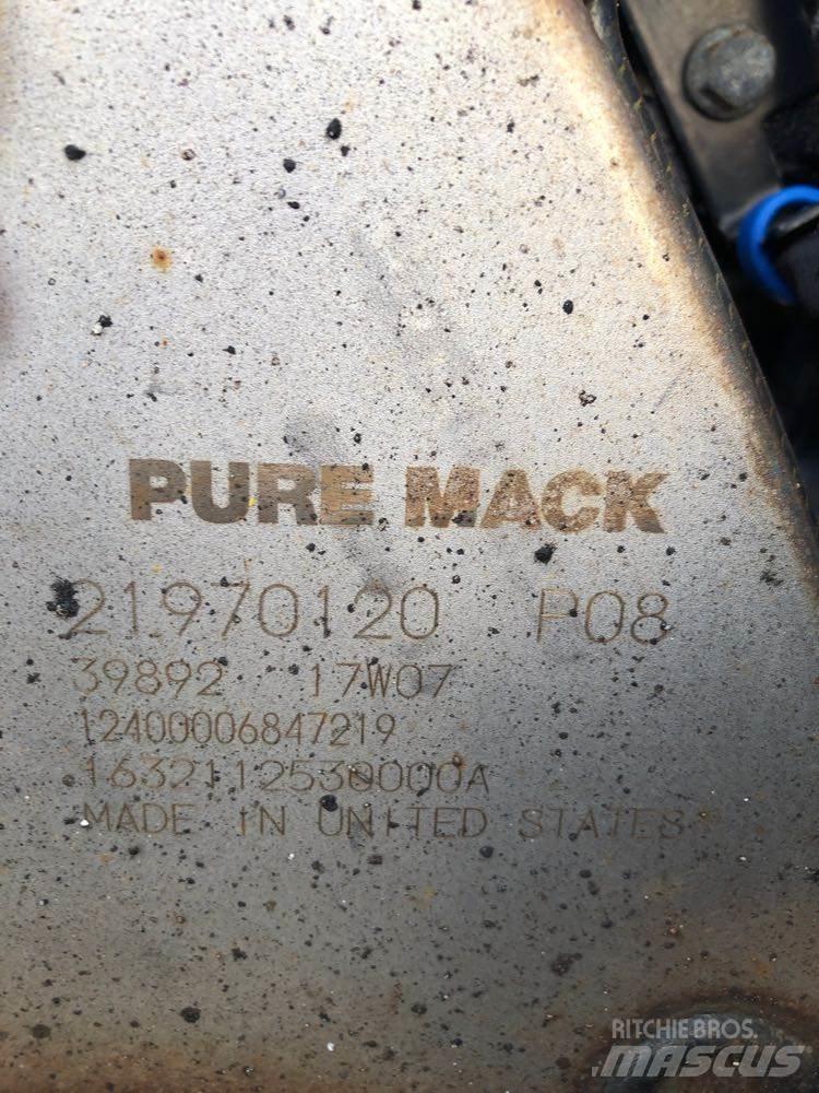 Mack MP7 Transport Sonstige