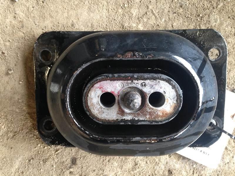 Mack MP8 Transport Sonstige