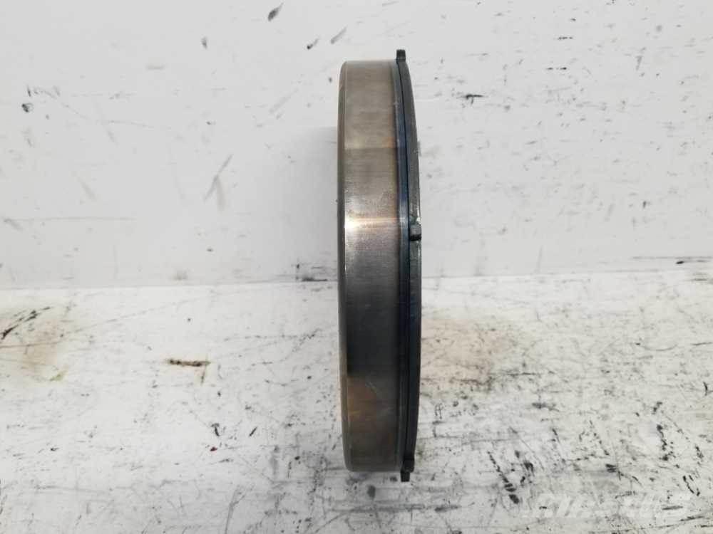 Mack MP8 Transport Sonstige