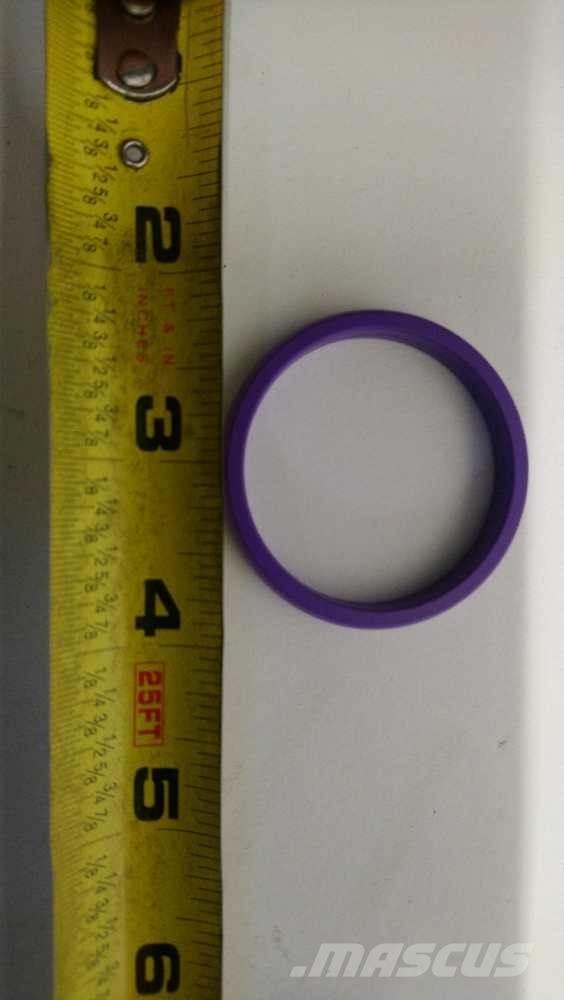 Mack MP8 Transport Sonstige