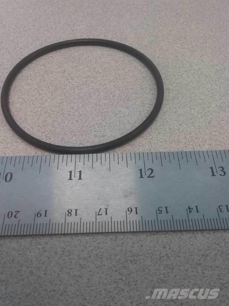 Mack MP8 Transport Sonstige