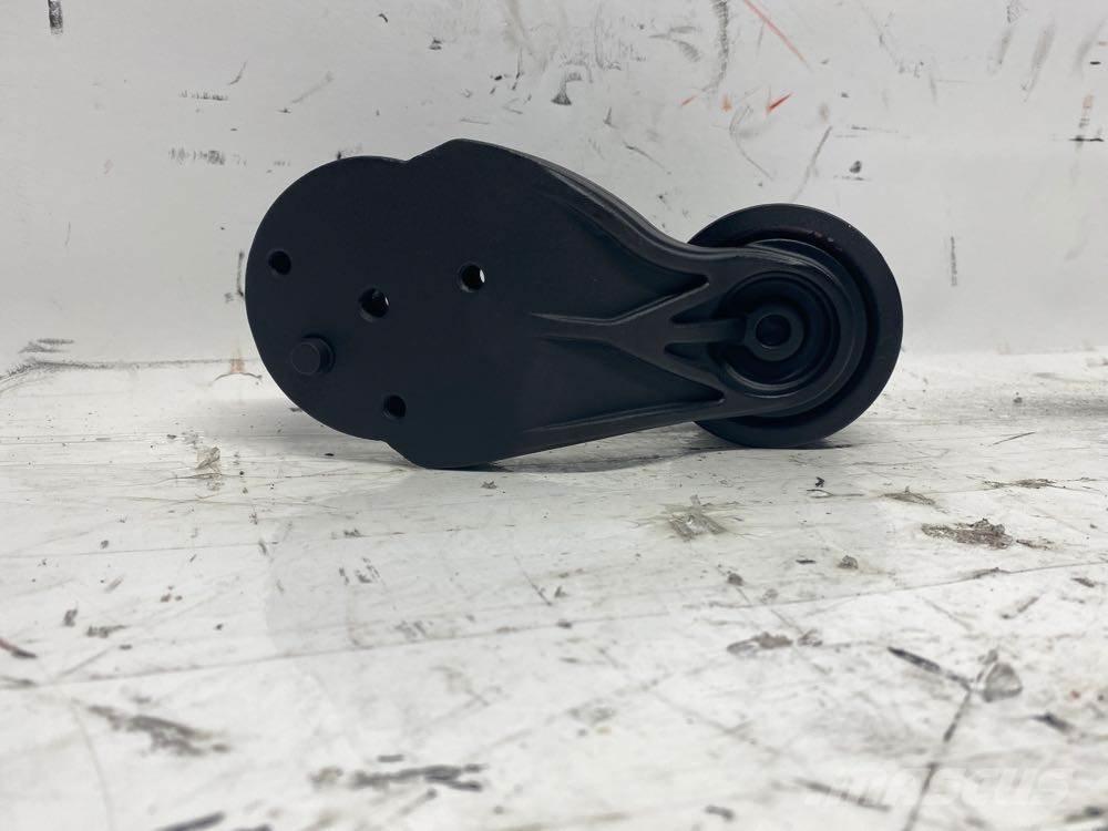 Mack MP8 Transport Sonstige