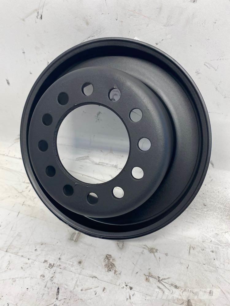 Mack MP8 Transport Sonstige