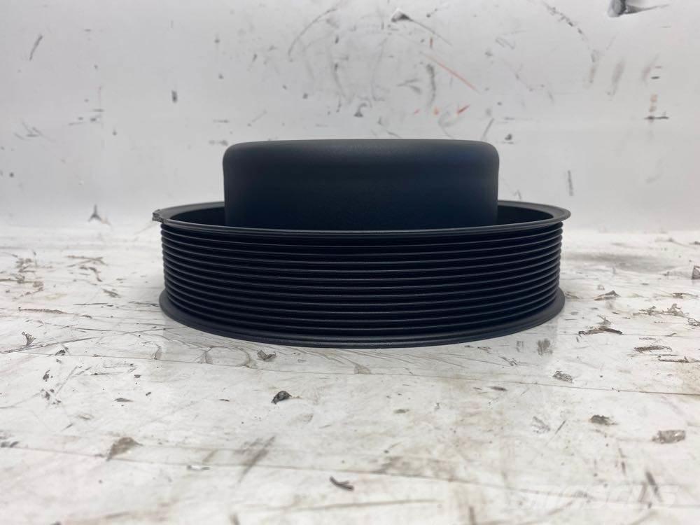 Mack MP8 Transport Sonstige