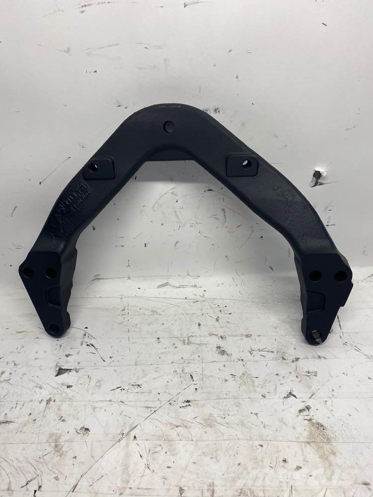 Mack MP8 Transport Sonstige