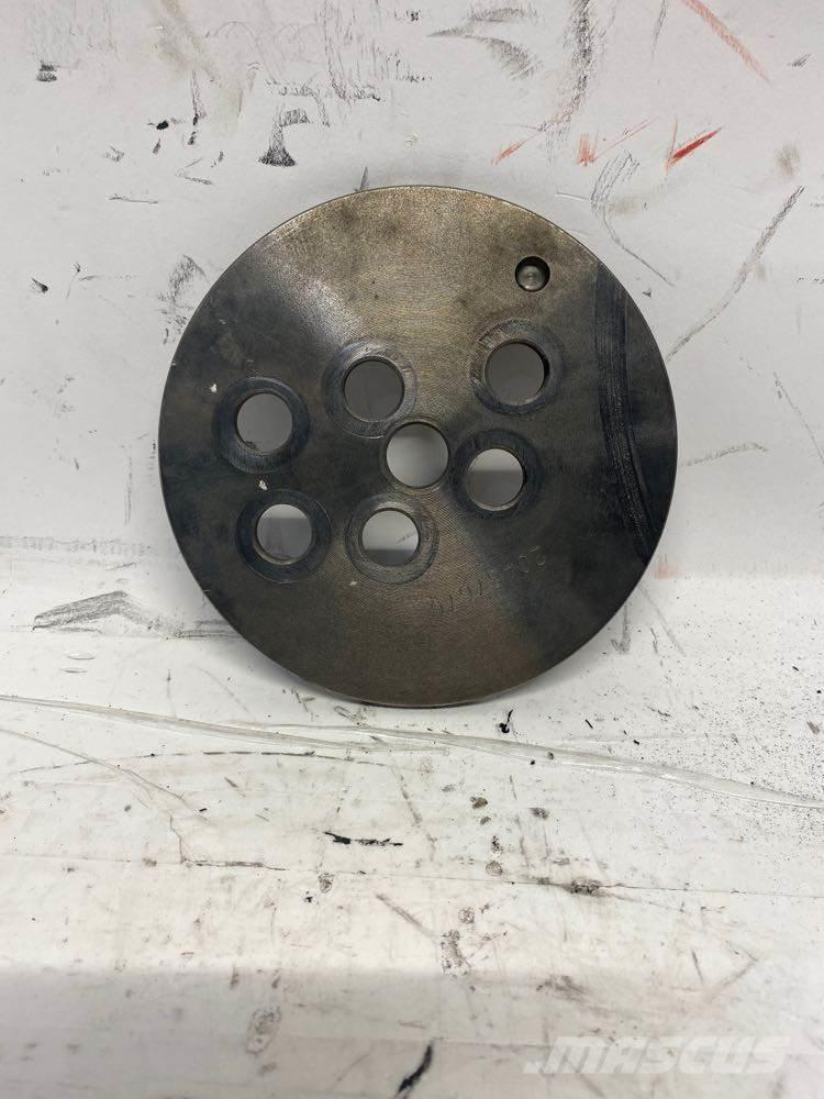 Mack MP8 Transport Sonstige