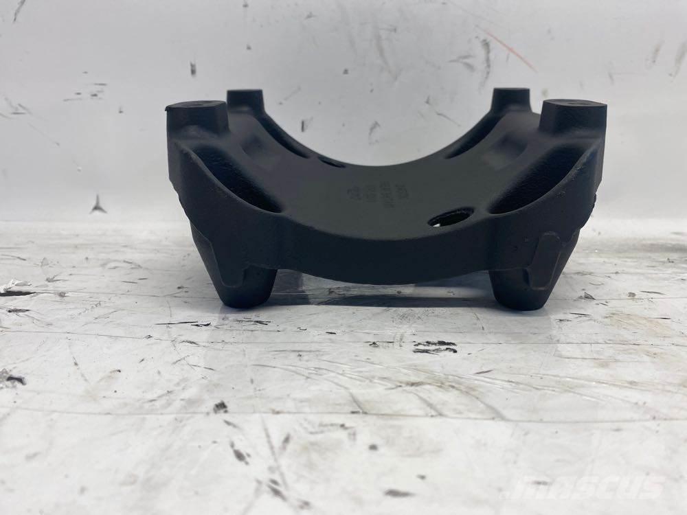 Mack MP8 Transport Sonstige