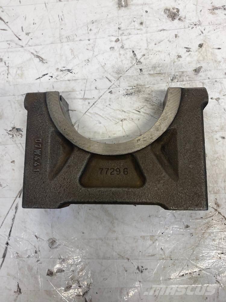 Mack MP8 Transport Sonstige