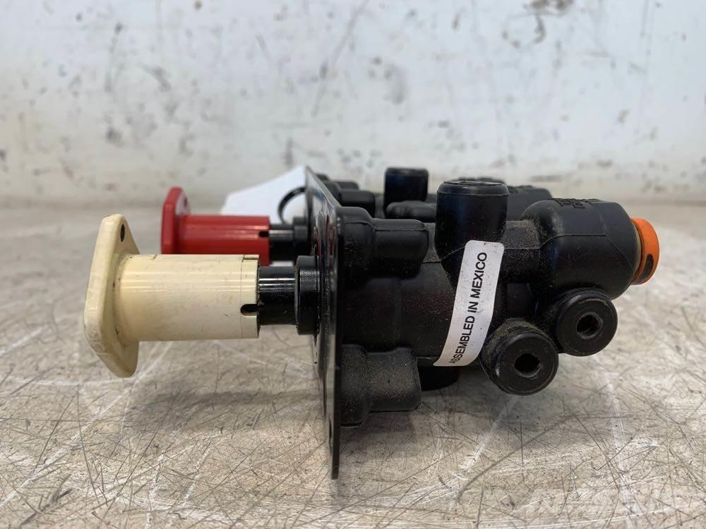 Volvo VNL Transport Sonstige