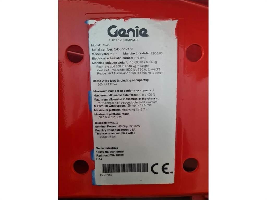 Genie S-45 Teleskopbühnen