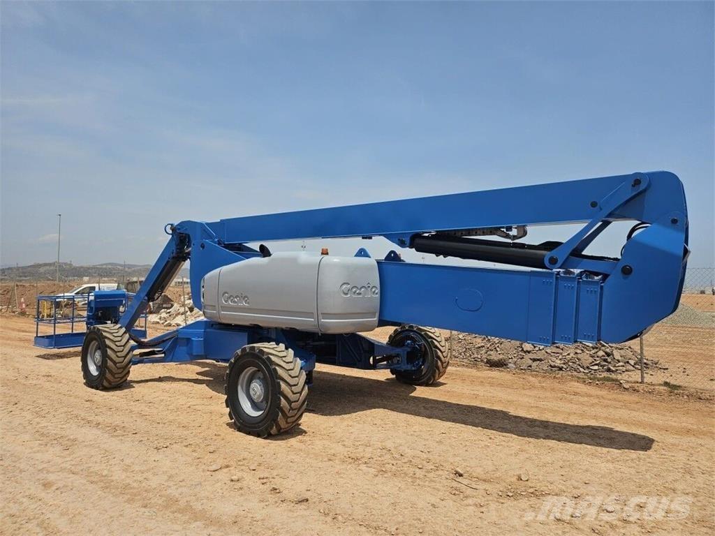 Genie Z-135 Gelenkteleskoparbeitsbühnen