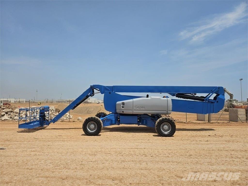 Genie Z-135 Gelenkteleskoparbeitsbühnen