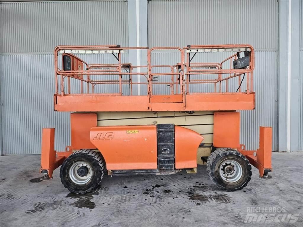 JLG 4394RT Scheren-Arbeitsbühnen