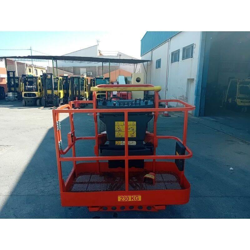 JLG E450AJ Gelenkteleskoparbeitsbühnen