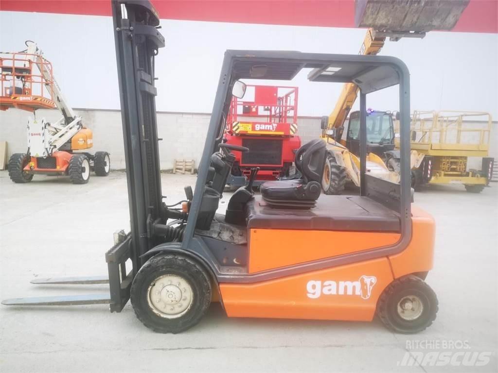 OM XE40 Elektrische heftrucks