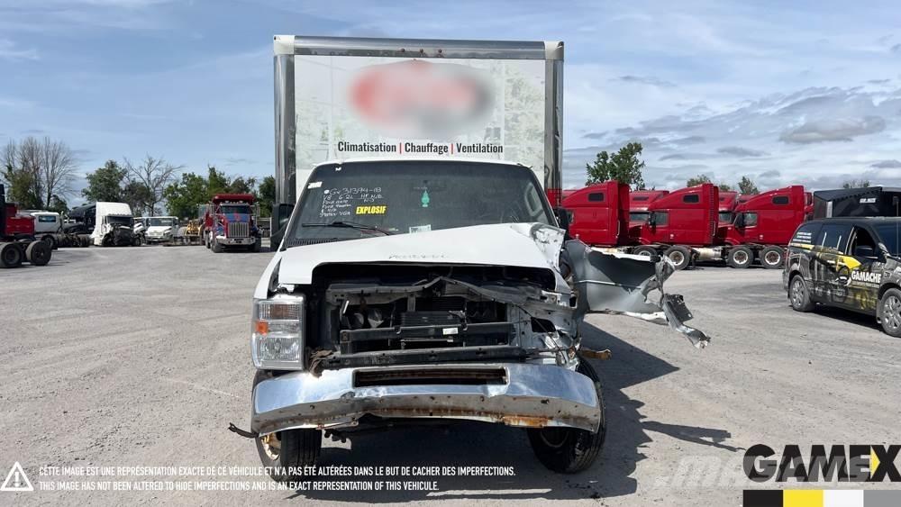 Ford E-450 Sattelzugmaschinen