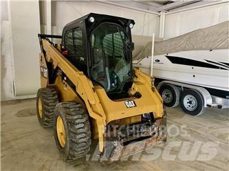 CAT 272D2 Kompaktlader
