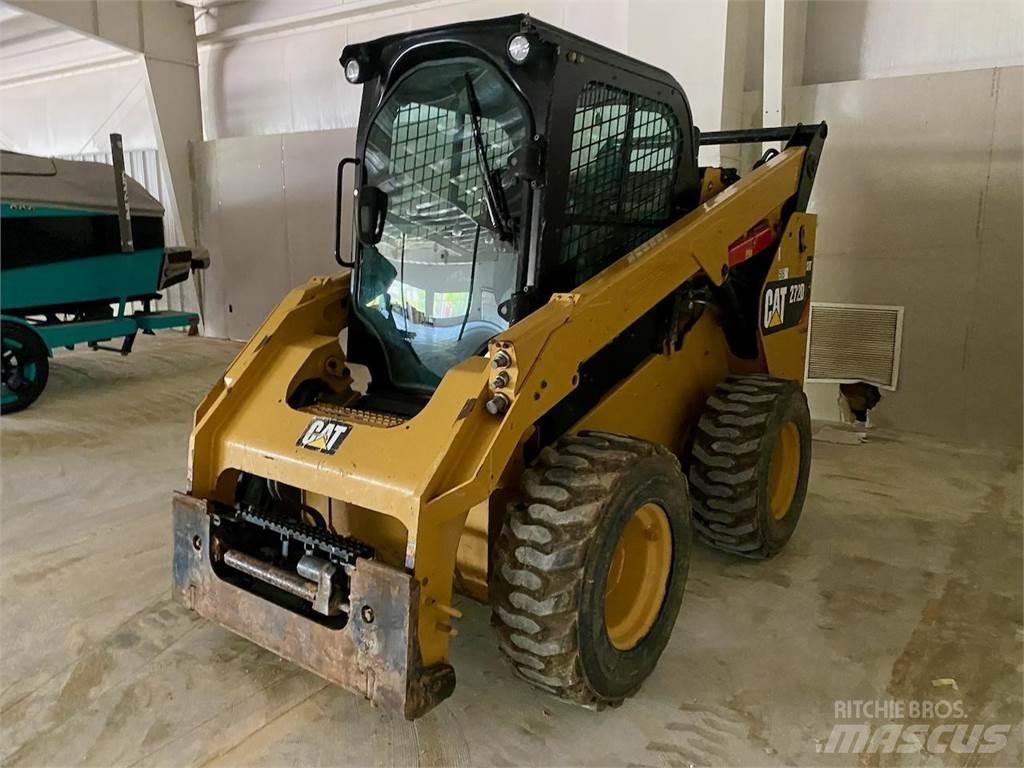 CAT 272D2 Kompaktlader