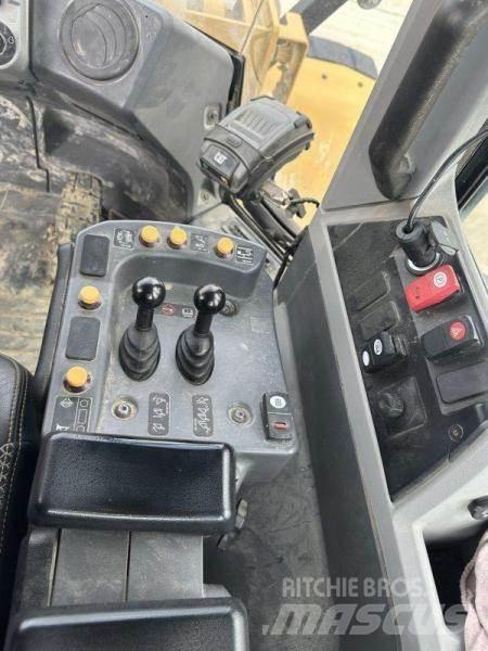 CAT 966M XE Radlader