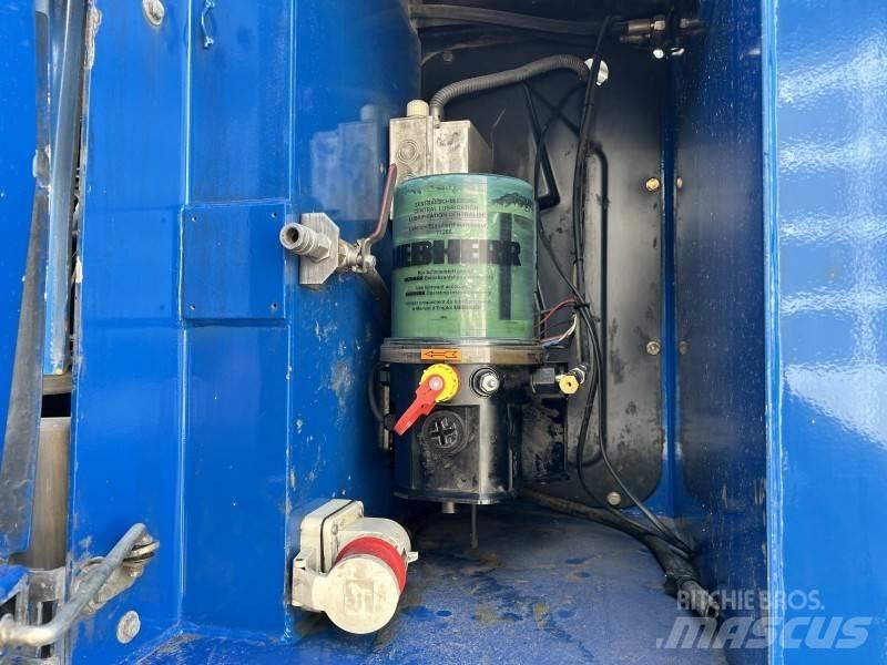 Liebherr A 316 Litronic Materialumschlag