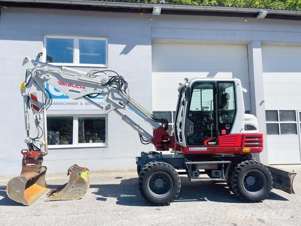 Takeuchi TB295W Mobilbagger
