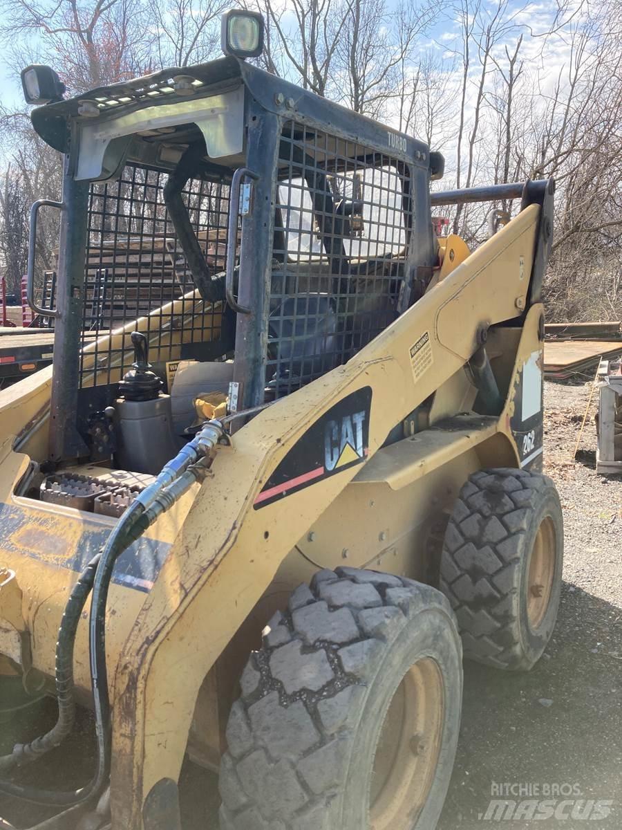 CAT 262B Kompaktlader