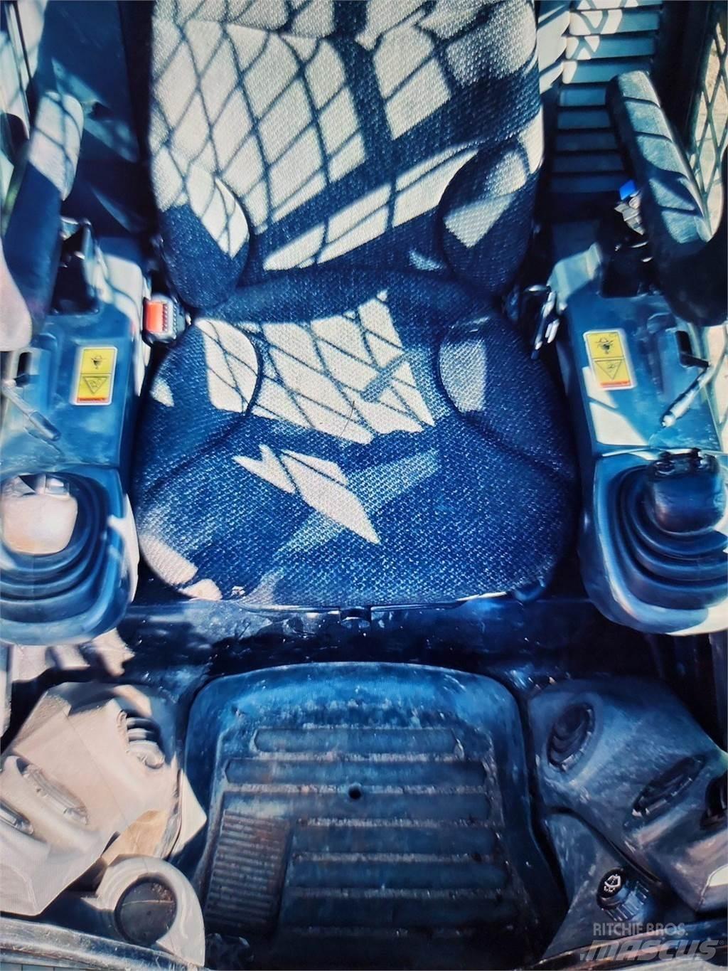 CAT 299D2 Kompaktlader