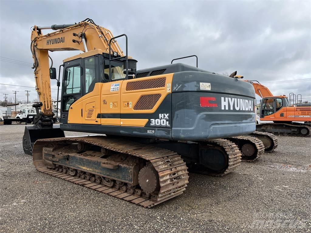 Hyundai HX300L Raupenbagger