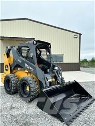 John Deere 318G Kompaktlader