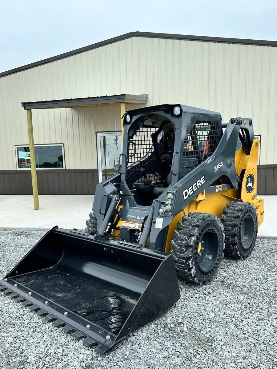 John Deere 318G Kompaktlader