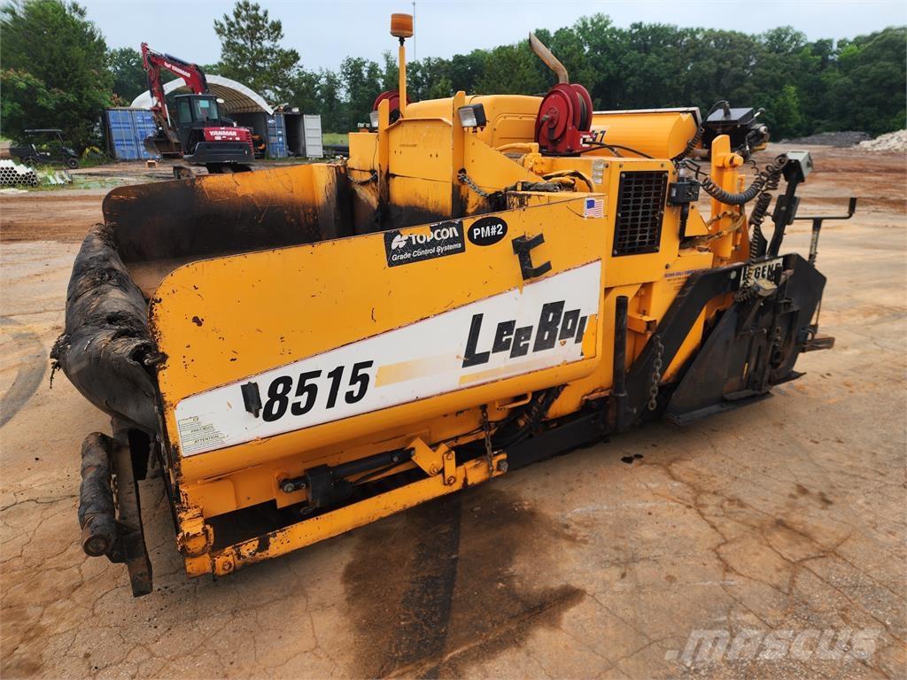 LeeBoy L8515R Strassenfertiger