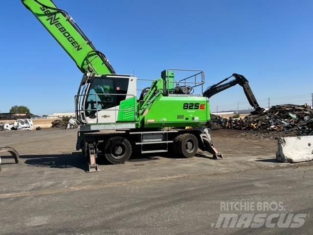 Sennebogen 825E Gelenkausleger Lader