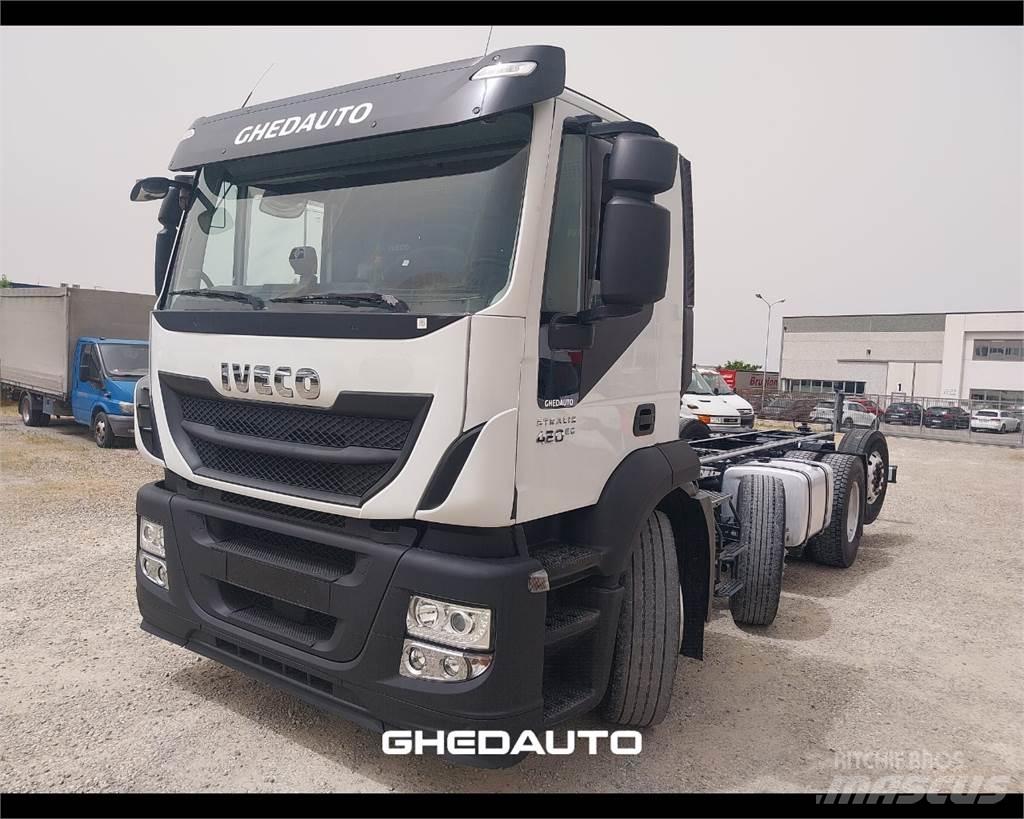Iveco AD440S42 Kofferaufbau