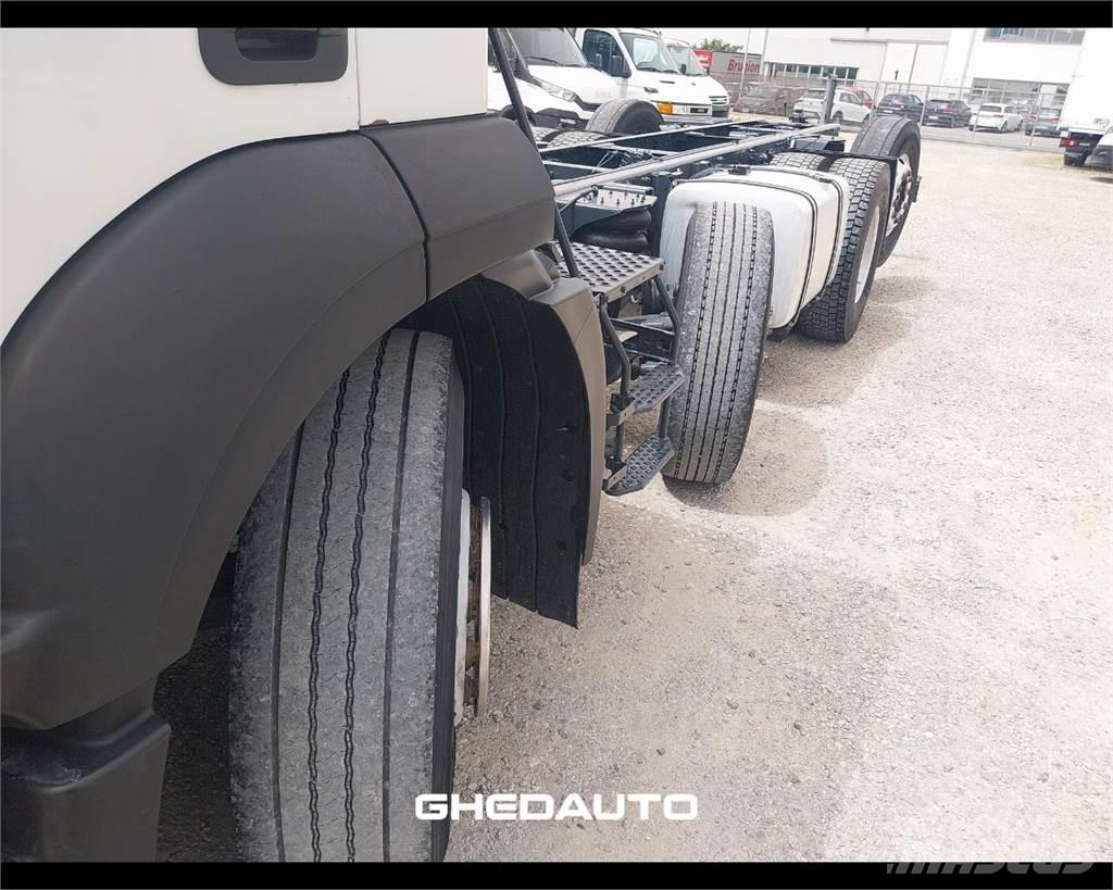 Iveco AD440S42 Kofferaufbau