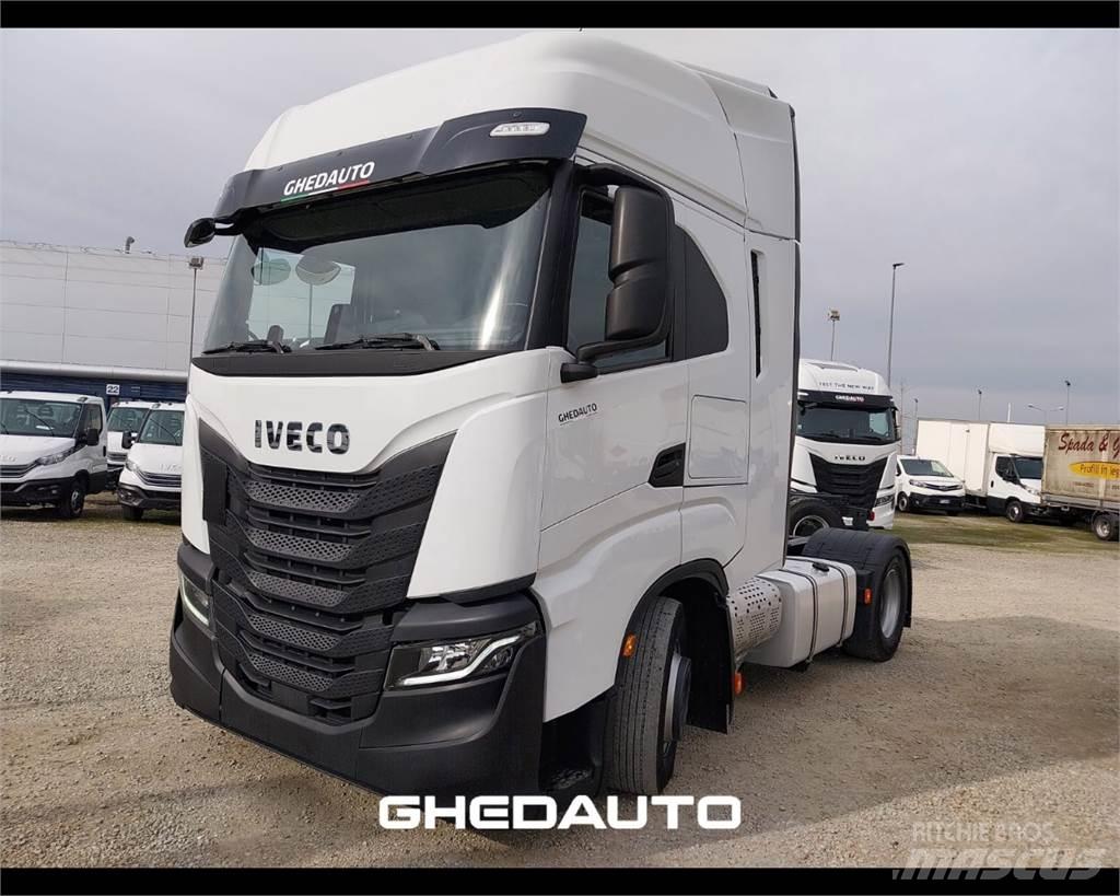 Iveco AS440S48 Kofferaufbau