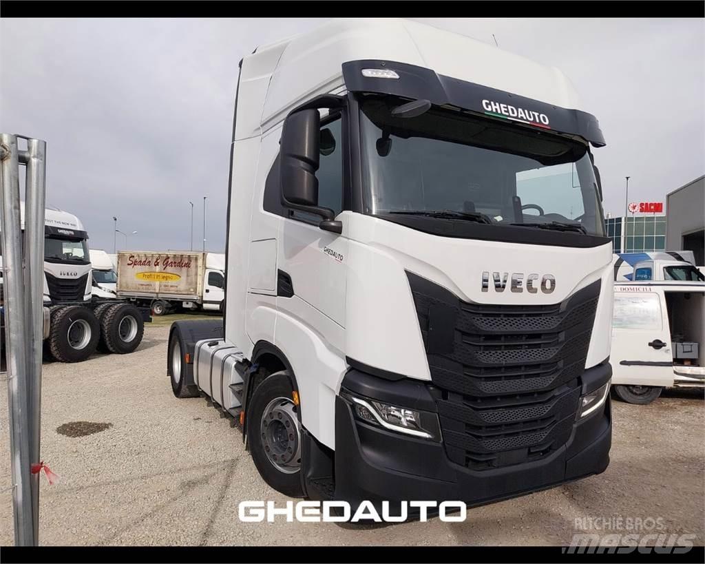 Iveco AS440S48 Kofferaufbau