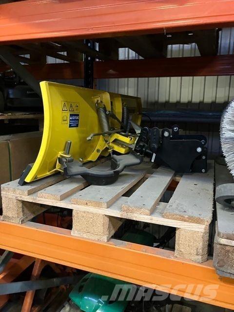 John Deere  Schneeschilde und -pflüge