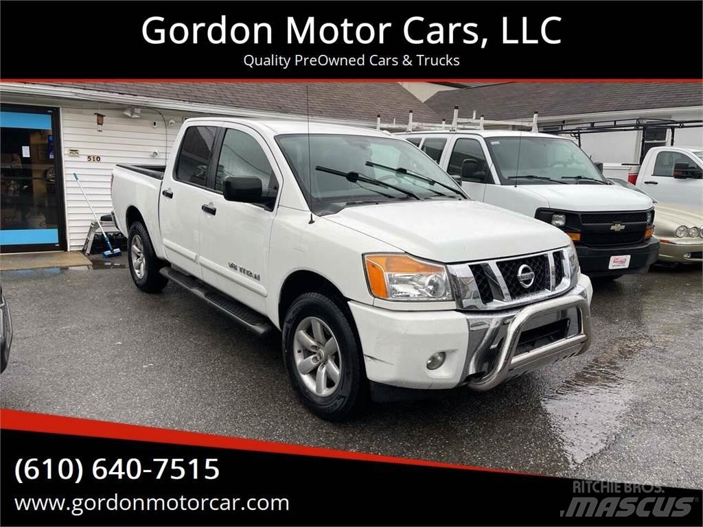 Nissan Titan Pickup/Pritschenwagen
