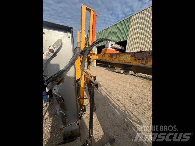  Cellier MCX EC14 Laubschneider