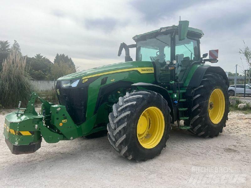 John Deere 8R410 Traktoren