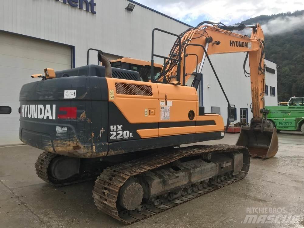 Hyundai HX220L Raupenbagger
