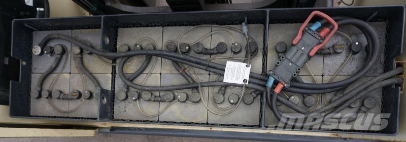 Hubtex S40E Seitenstapler