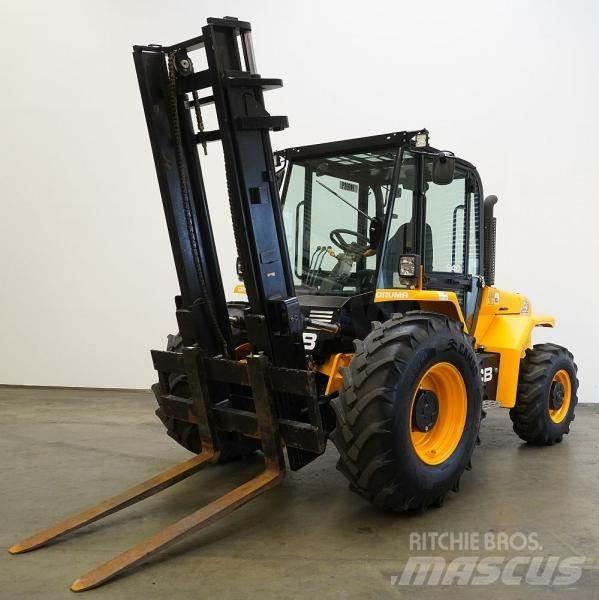 JCB 940-4 Geländestapler