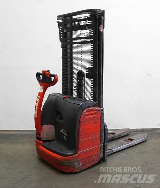 Linde L 10 379 Zelfrijdende stapelaars